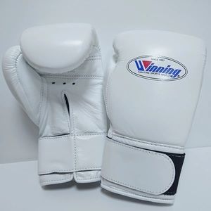 Winning Boxing Gloves 8oz